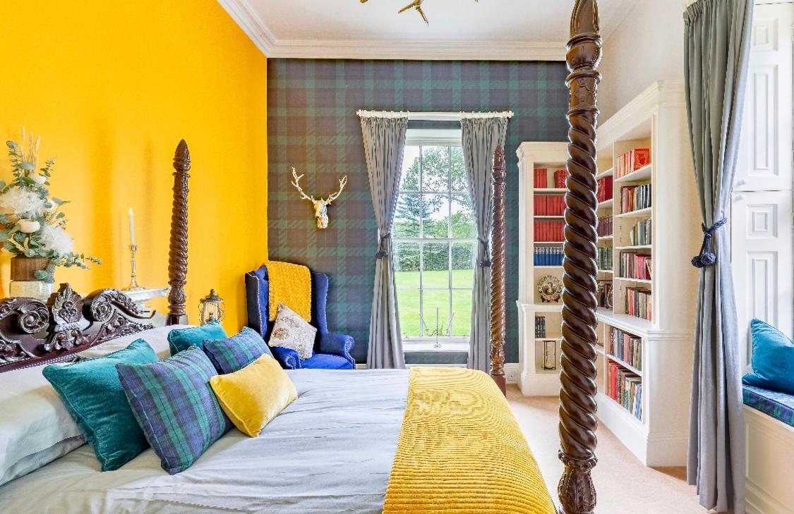 Private Room & Bathroom In Manor House Maybole Εξωτερικό φωτογραφία